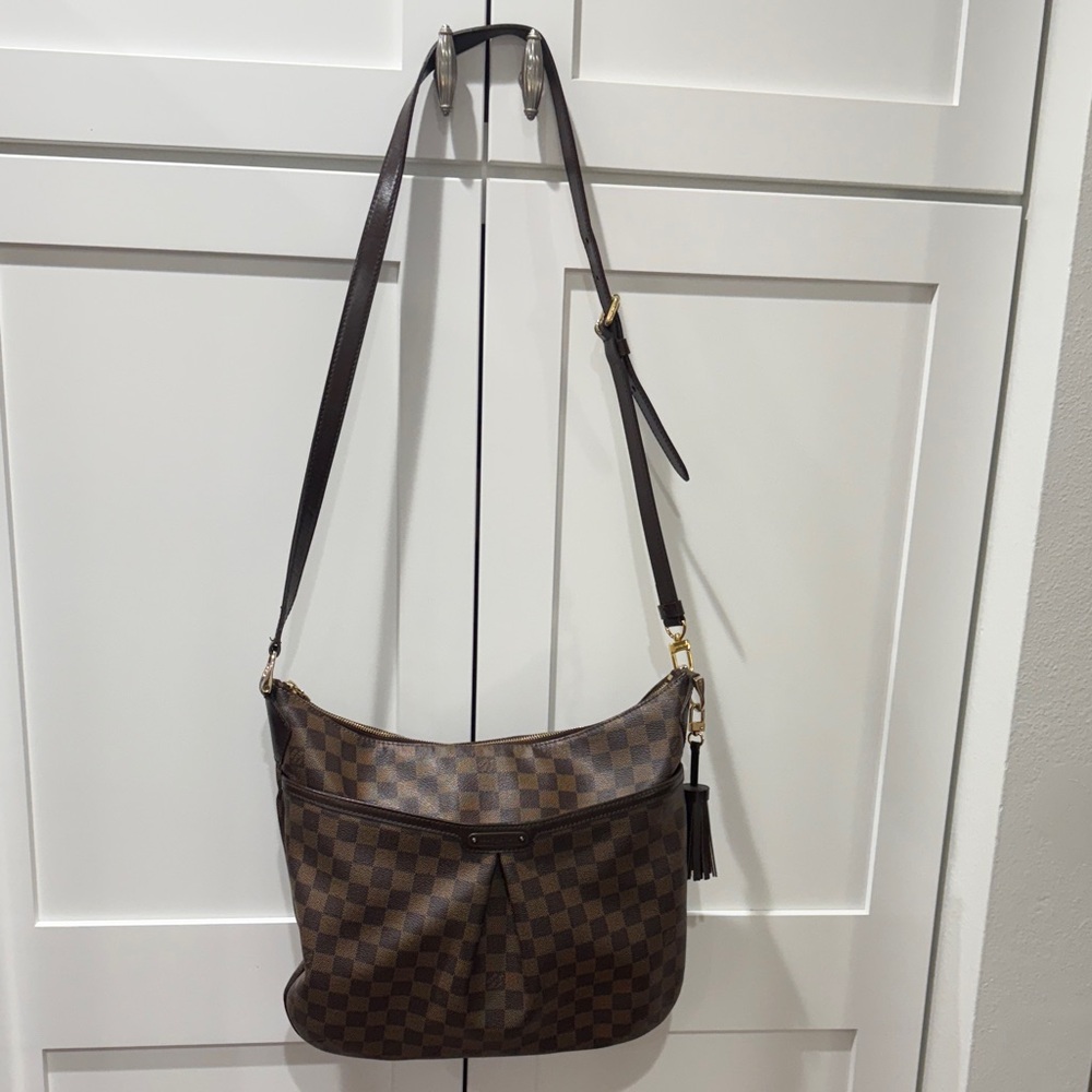 Louis Vuitton Bloomsbury GM crossbody good used condition